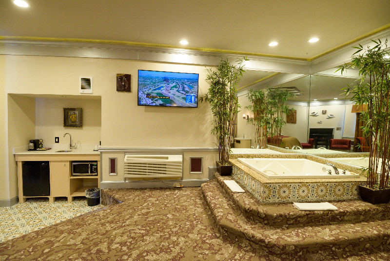 Asian Theme Suites 