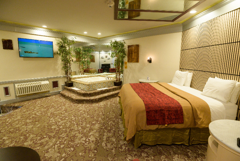 Asian Theme Suites 