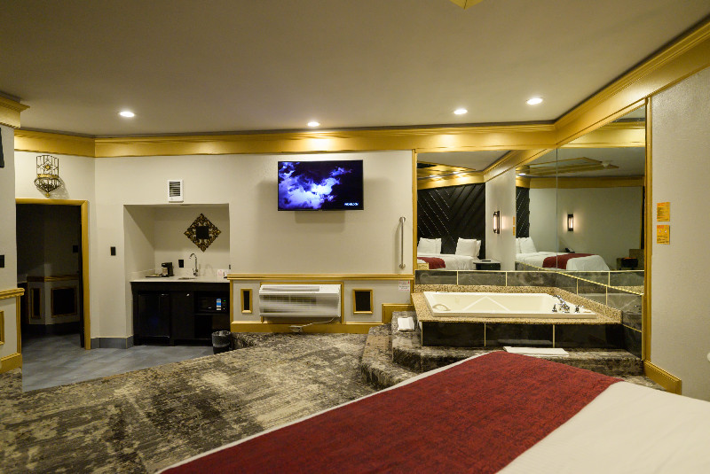 Inn of The Dove - Guest Room