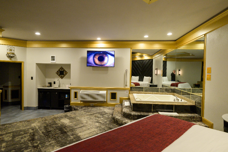 Black  Gold Theme Suite