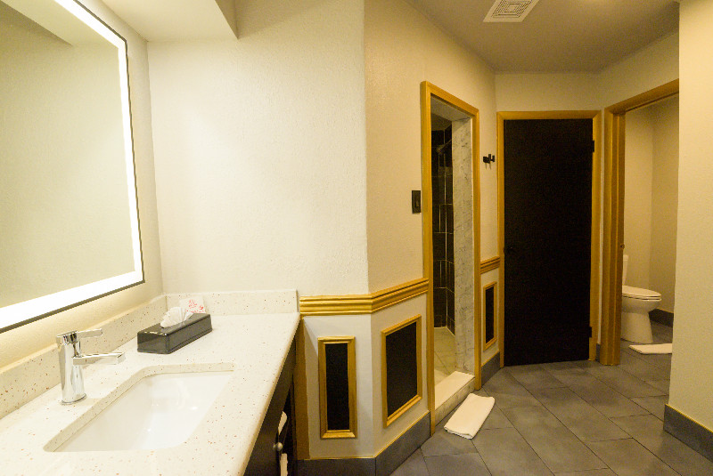 Black  Gold Theme Suite