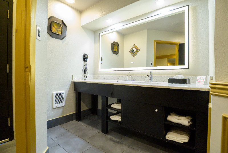 Black  Gold Theme Suite