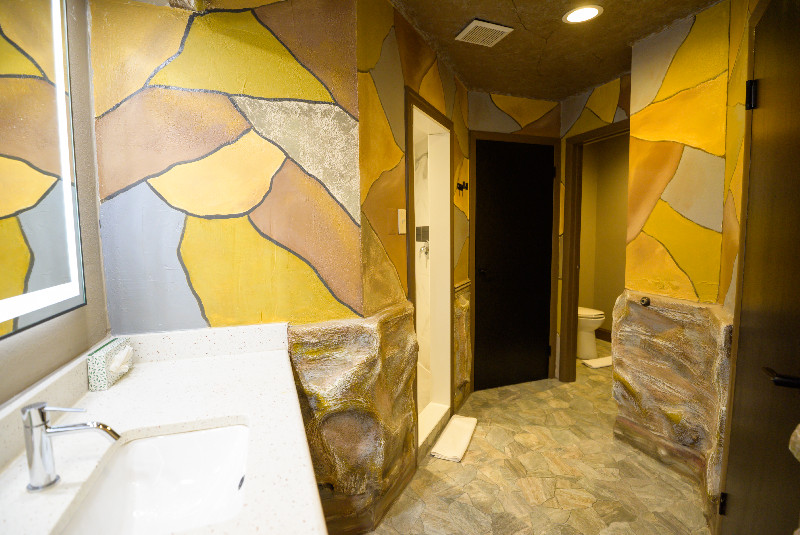 Cave Suite