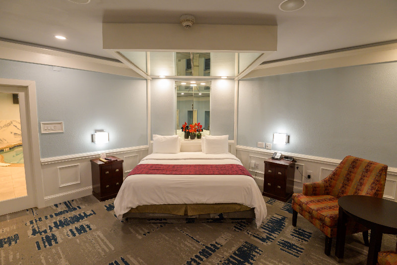 Inn of The Dove - Guest Room