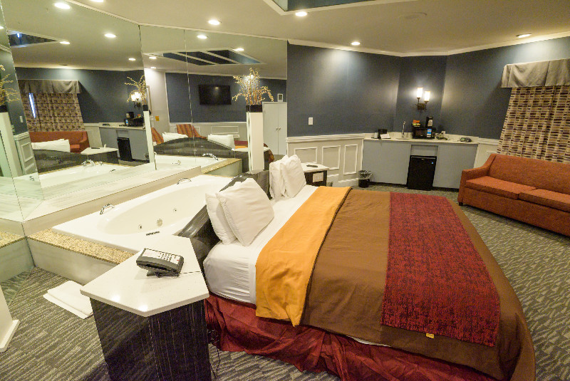 Inn of The Dove - Guest Room