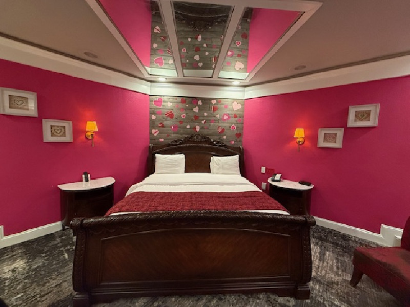 Sweetheart Theme Suite 