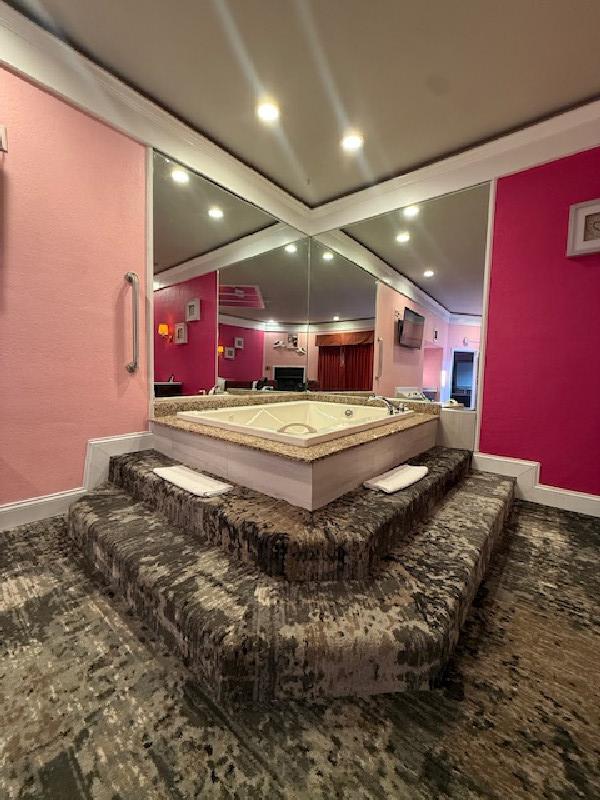Sweetheart Theme Suite 