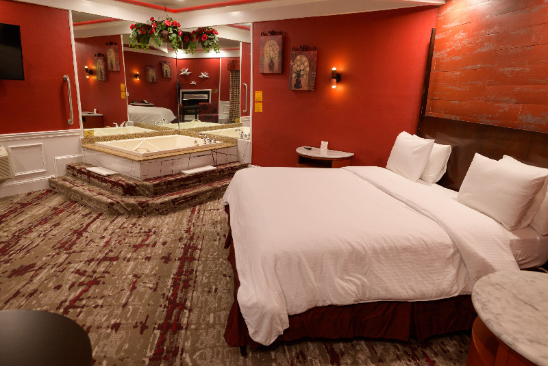 Inn of The Dove - Guest Room